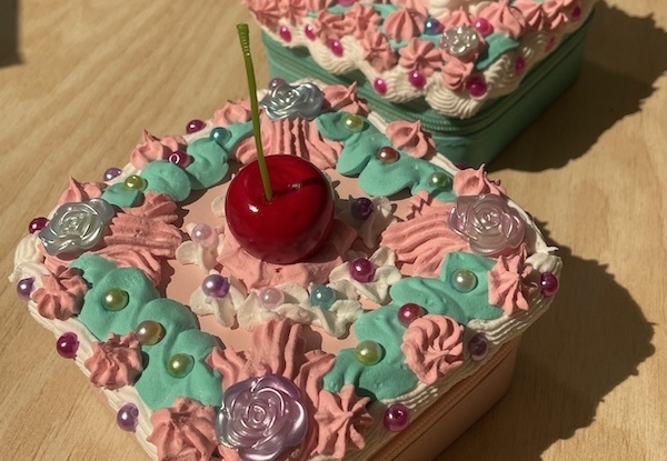 Fake cake craft